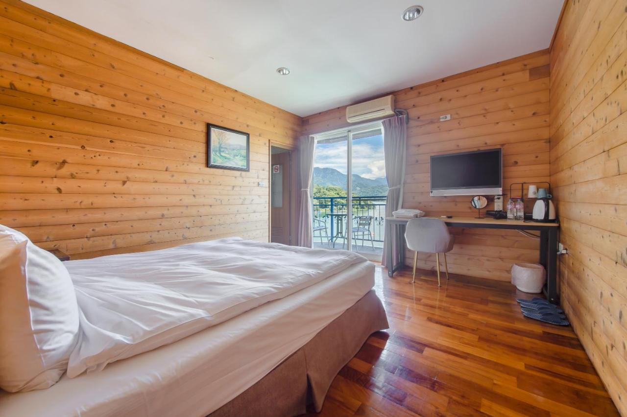 Bishui Shanju Lakeside B&B Yuchi Exterior photo