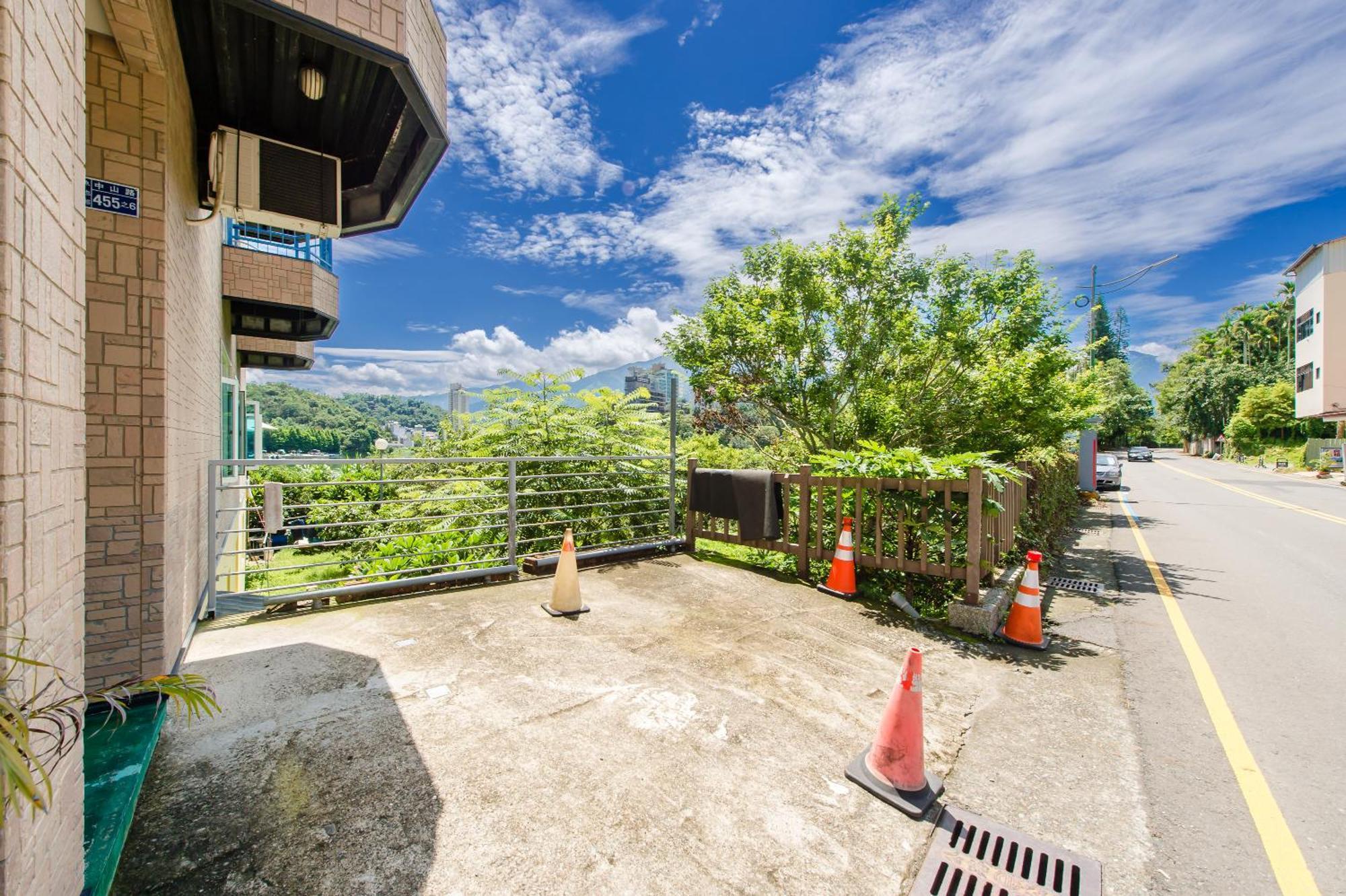 Bishui Shanju Lakeside B&B Yuchi Exterior photo