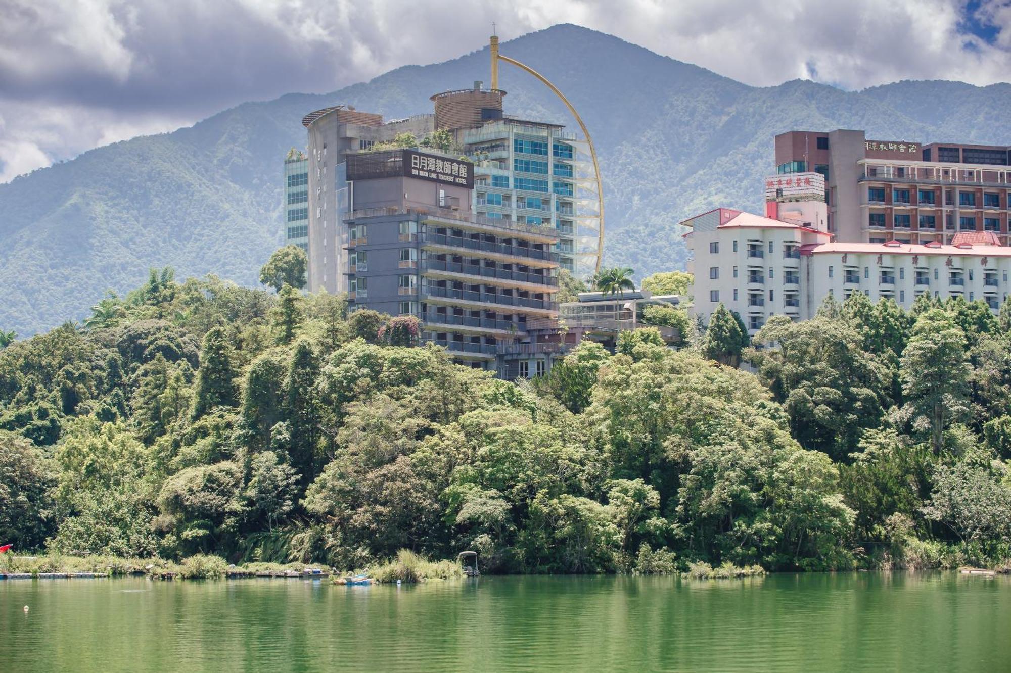 Bishui Shanju Lakeside B&B Yuchi Exterior photo