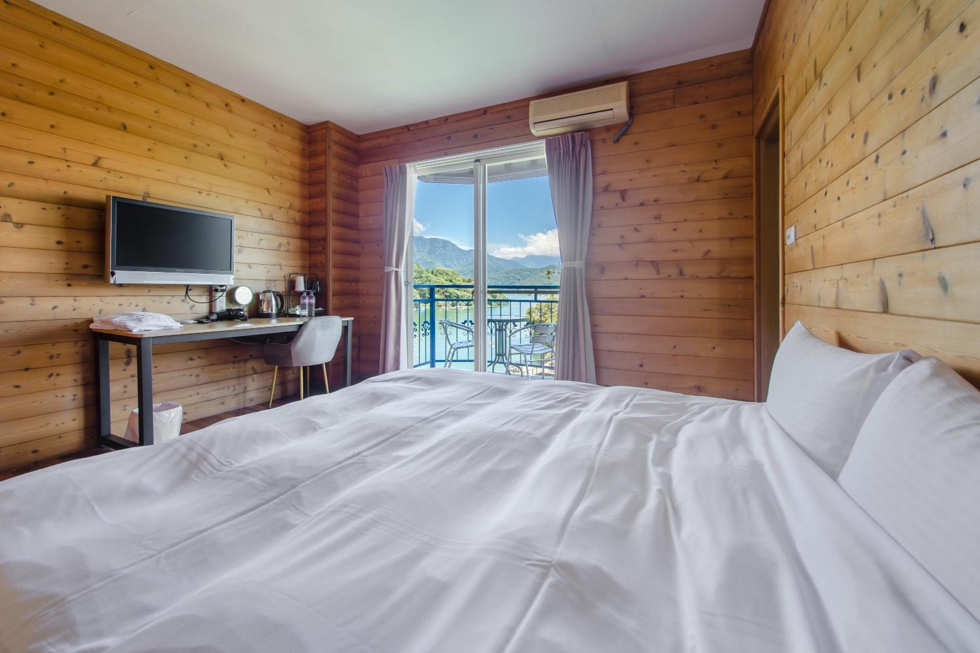 Bishui Shanju Lakeside B&B Yuchi Exterior photo
