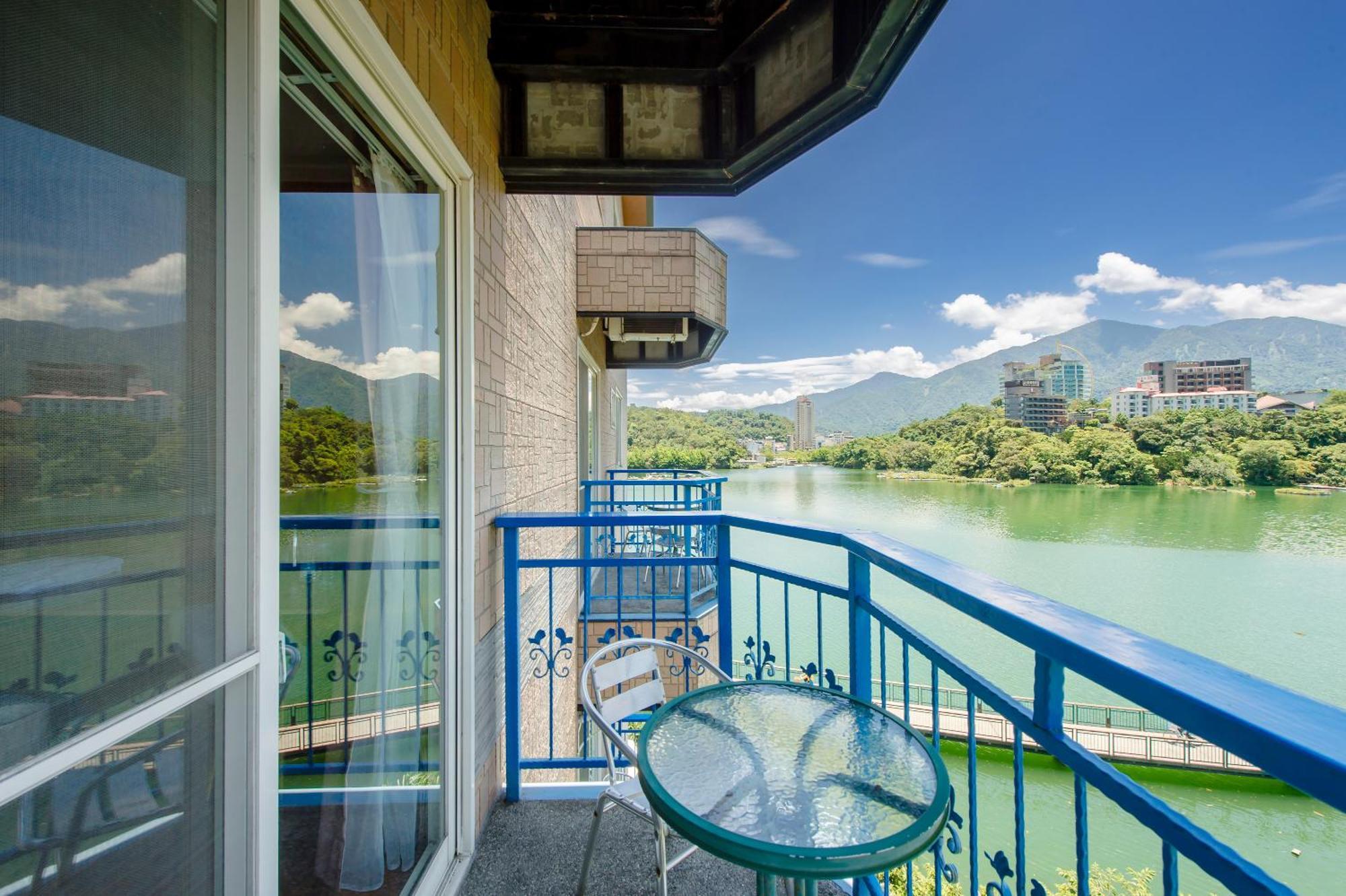 Bishui Shanju Lakeside B&B Yuchi Exterior photo